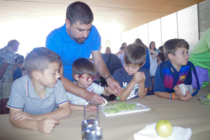 画像：【スペイン】子供も参加するエコファミリーイベントを開催