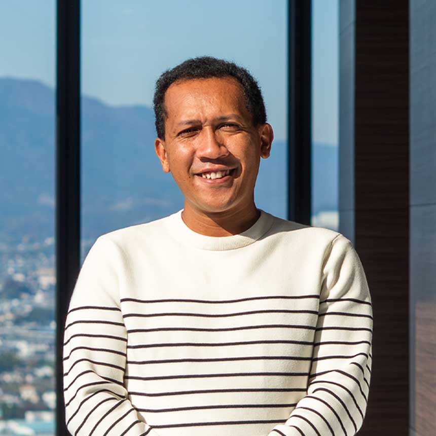 Radiniaina Tokinirina（ラディニアイナ・トゥキニリナ）