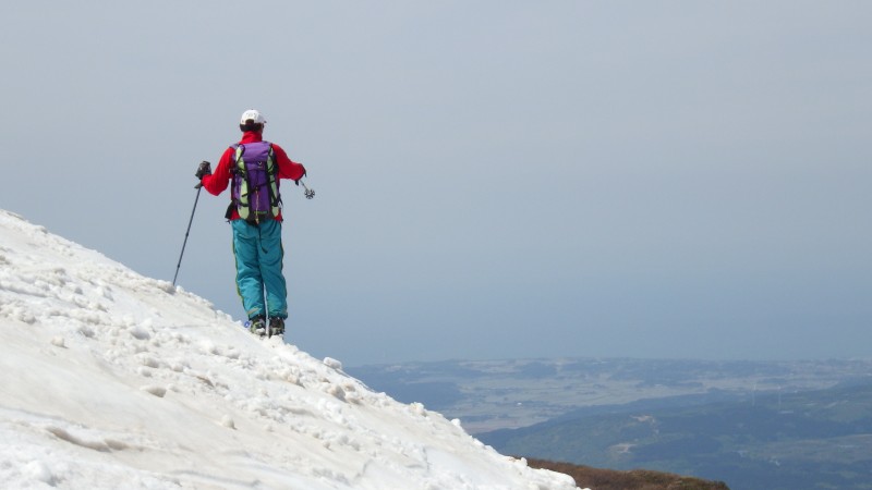 あそこまで滑るぞ！