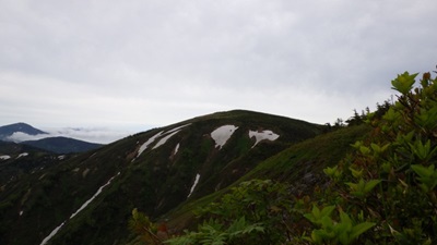 平ケ岳が近づいている