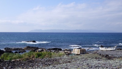 礼文島を望む