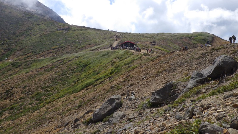 峰の茶屋避難小屋