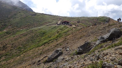 峰の茶屋避難小屋