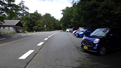 駐車場はいっぱい