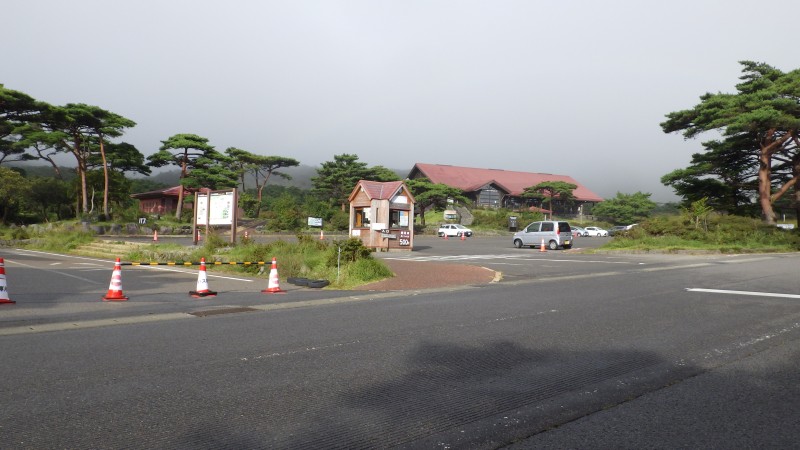 ひっそりとしたえびの高原