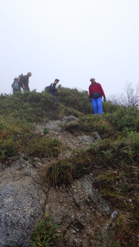 下山も長いなぁ