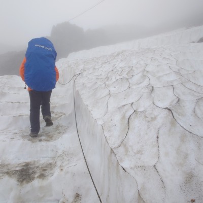 穂高岳山荘手前