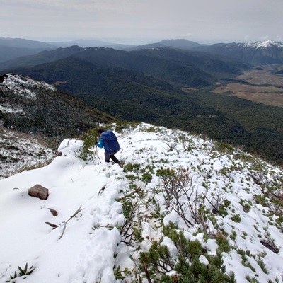 ザクザク下りる