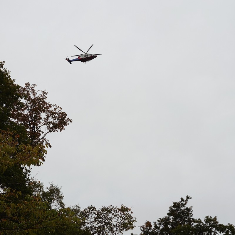 ヘリ飛来