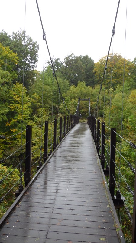 立派な吊橋