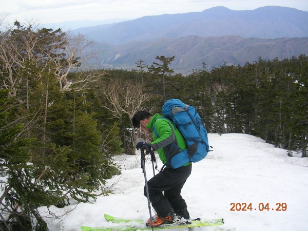 ツアーコースに入ったところで足がいっぱい
