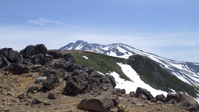 山頂はまだまだ遠い