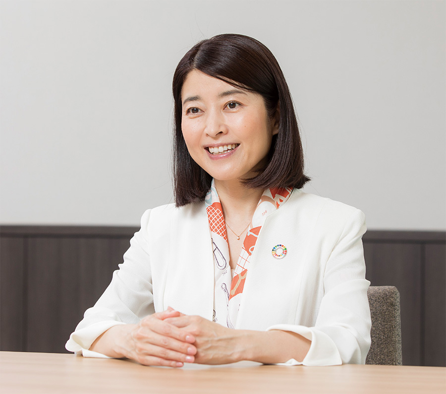 対談の様子　武田 洋子　社外取締役