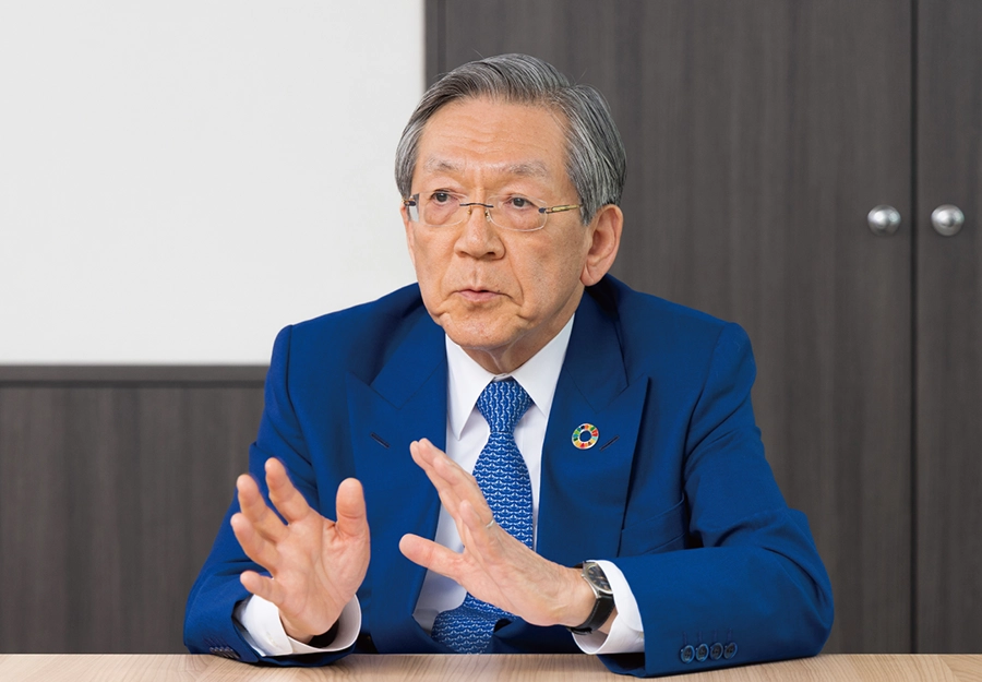 鼎談の様子　横尾 敬介 社外取締役 取締役会議長