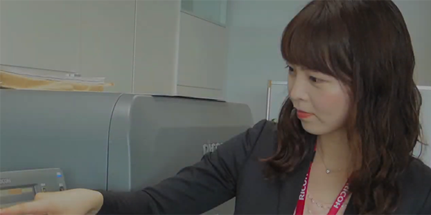 動画のサムネイル画像